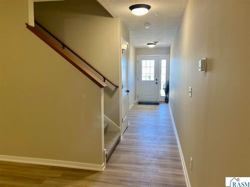 805 Tomahawk Ct, Madison Lake, MN, 56063-4006 | Card Image