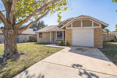 11410 Hatchet Pass, House other with 3 bedrooms, 1 bathrooms and null parking in San Antonio TX | Image 3