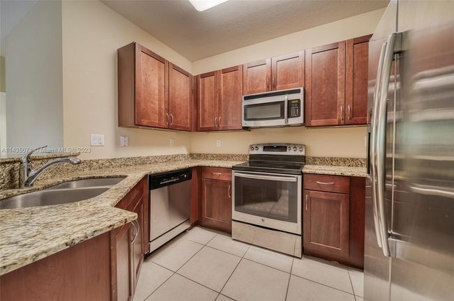 0 - 27514 Sw 140th Ave, Townhouse with 3 bedrooms, 2 bathrooms and null parking in Homestead FL | Image 14