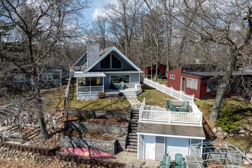 11417 N Shore Dr, Lake, MI, 48632-9051 | Card Image