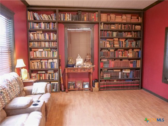 205 Hubbard Street, House other with 5 bedrooms, 3 bathrooms and null parking in Yoakum TX | Image 12