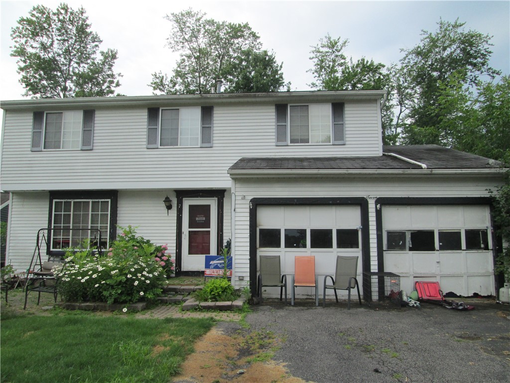 Creekside Cir, Penfield, NY 14526
