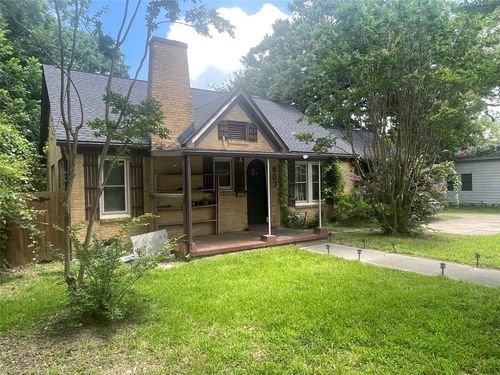 803 College St, Sulphur Springs, TX, 75482-3122 | Card Image