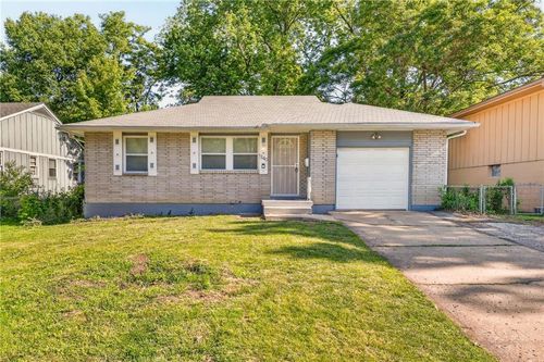 1340 E 84th St, Kansas City, MO, 64131-2551 | Card Image