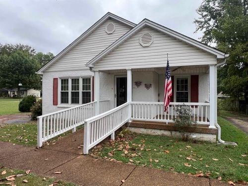 300 Patterson Rd, Savannah, TN, 38372-2284 | Card Image