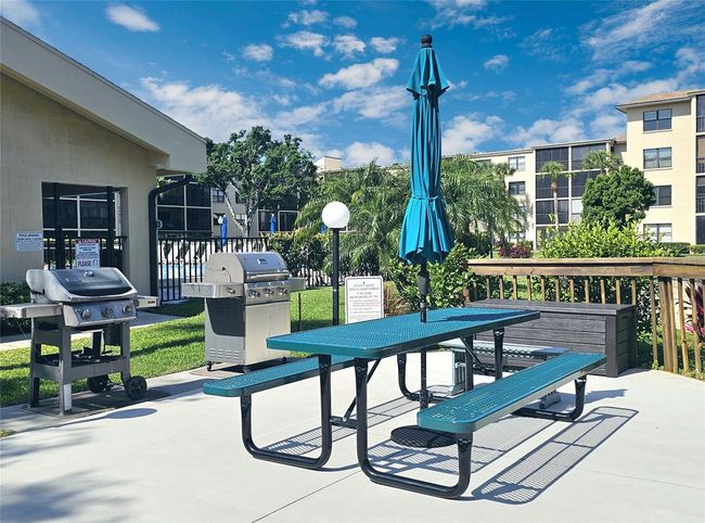 UNIT-5B - 390 301 Blvd W, House other with 2 bedrooms, 1 bathrooms and null parking in BRADENTON FL | Image 25