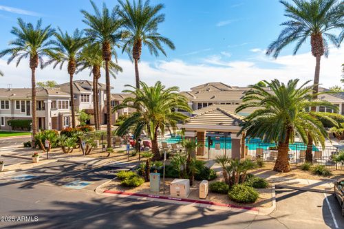 2005-15221 N Clubgate Dr, Scottsdale, AZ, 85254-2637 | Card Image