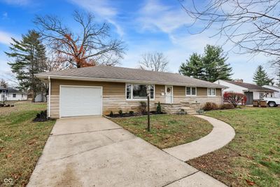 2551 Pearl Street, House other with 3 bedrooms, 2 bathrooms and null parking in Columbus IN | Image 2