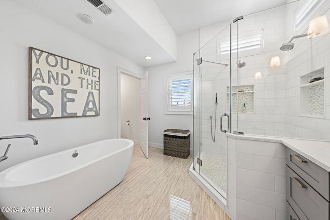 27 17 Th St, House other with 5 bedrooms, 5 bathrooms and null parking in Surf City NJ | Image 53