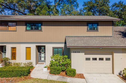 3850 Ne 17th Street Cir, Ocala, FL, 34470-4938 | Card Image