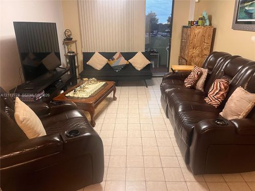 302-1825 W 44th Pl, Hialeah, FL, 33012-7443 | Card Image