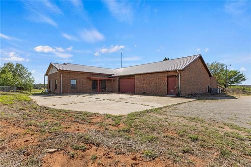 12168 Us Highway 281, Lookeba, OK, 73053-9621 | Card Image