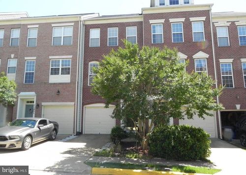 11453 Log Ridge Dr, FAIRFAX, VA, 22030-8529 | Card Image