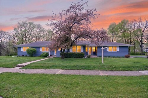 94 S Harmony Dr, JANESVILLE, WI, 53545-2672 | Card Image