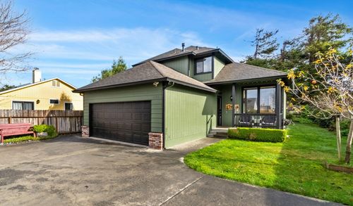 1386 Winchester Avenue, McKinleyville, CA, 95519 | Card Image