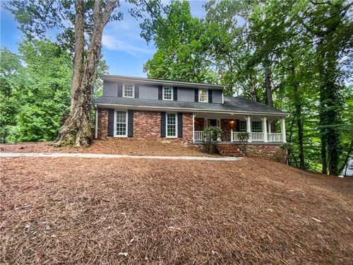 1215 Ridgefield Dr, Roswell, GA, 30075-4116 | Card Image