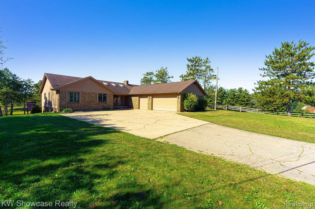 Ridgewood Rd, Clarkston, MI 48346 #1