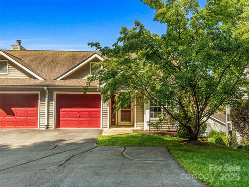 725 N Park Pl, Hendersonville, NC, 28791-3785 | Card Image