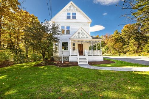 302 Concord Rd, Weston, MA, 02493-1311 | Card Image