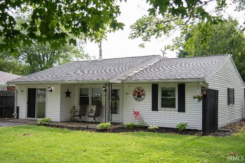 241 N Franklin St, Parker City, IN, 47368-9629 | Card Image