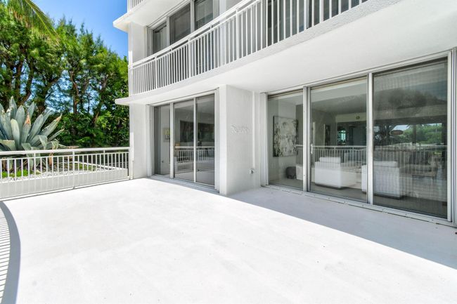APT-112 - 2780 S Ocean Blvd, Condo with 2 bedrooms, 2 bathrooms and null parking in Palm Beach FL | Image 25