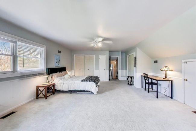 1432 63 Rd St, House other with 5 bedrooms, 3 bathrooms and 2 parking in Downers Grove IL | Image 24