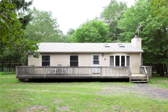 Blairwood Ln, Albrightsville, PA 18210