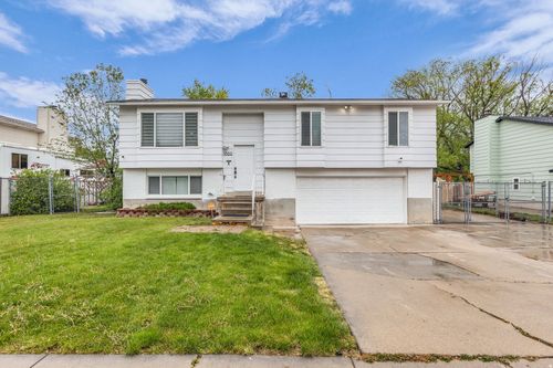 1860 W 7225 S, West Jordan, UT, 84084-3322 | Card Image