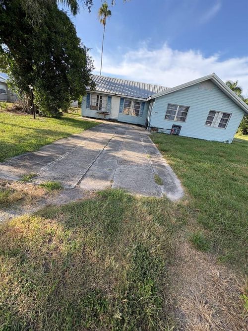 1295 Hookers Point Rd, Clewiston, FL, 33440-8537 | Card Image