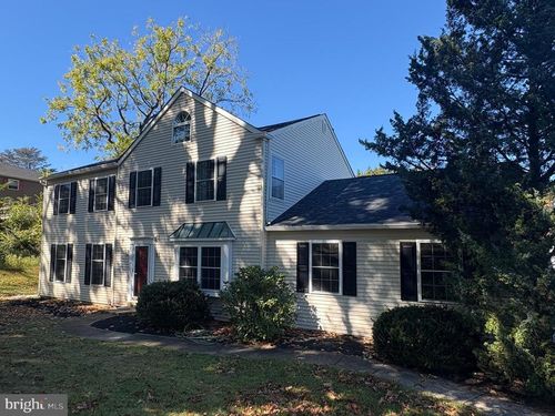 902 Kirby Dr, West Chester, PA, 19380-4372 | Card Image
