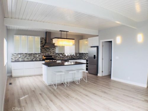 31501 Burnside Pl, Laguna Beach, CA, 92651-8211 | Card Image