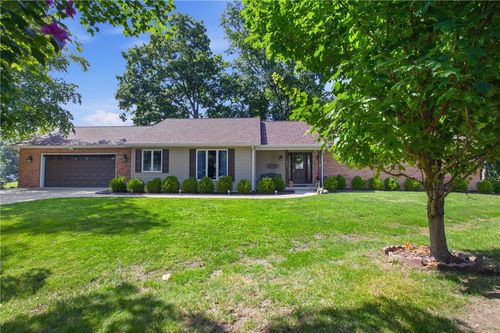 521 Warren Avenue, Charleston, IL, 61920 | Card Image
