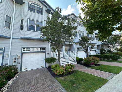 32 S Coolidge Ave, MARGATE CITY, NJ, 08402-2233 | Card Image