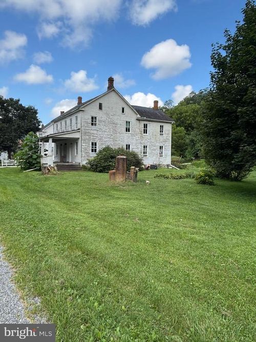 13 Maul Ave, FELTON, PA, 17322-9027 | Card Image