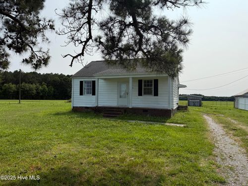 8714 Tyson Farm Rd, Stantonsburg, NC, 27883-9704 | Card Image