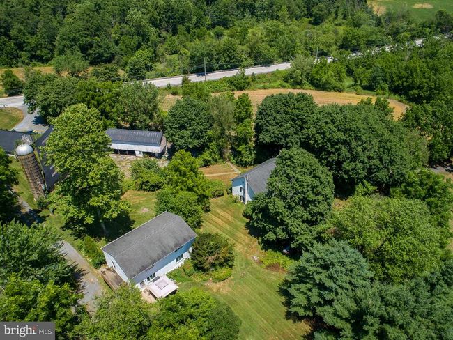 11 Sweet Water Rd, House other with 5 bedrooms, 2 bathrooms and null parking in ELVERSON PA | Image 5