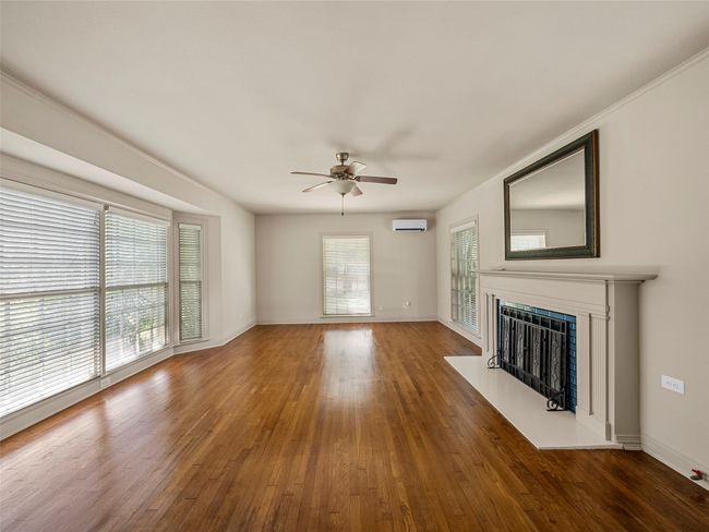 601 N Main St, House other with 3 bedrooms, 2 bathrooms and null parking in Leonard TX | Image 5
