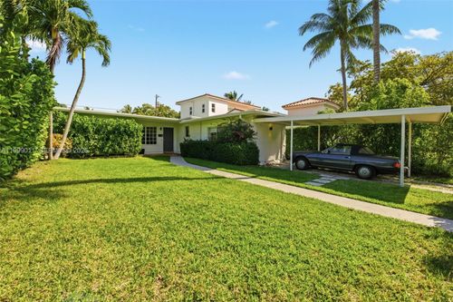 725 W 51st St, Miami Beach, FL, 33140-2614 | Card Image