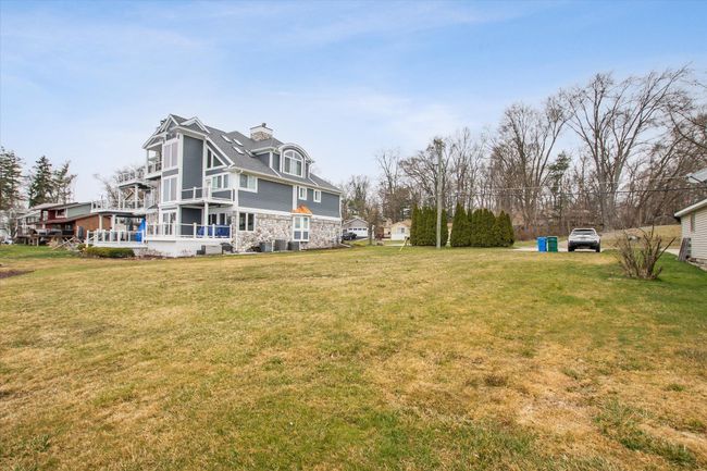 997 Sherbrooke St, Home with 3 bedrooms, 1 bathrooms and null parking in Commerce Twp MI | Image 6