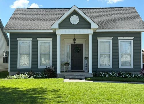 5228 Savannah Ln, Marrero, LA, 70072-8625 | Card Image