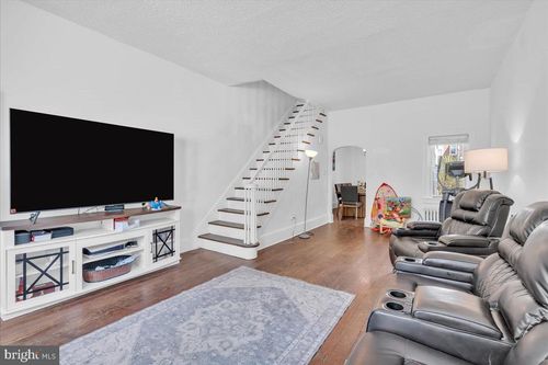 349 Barclay St, BURLINGTON, NJ, 08016-1737 | Card Image