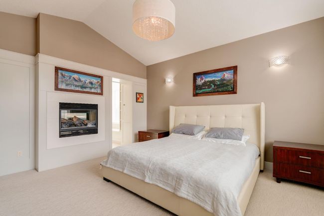 26 Aspen Dale Court Sw, Home with 4 bedrooms, 3 bathrooms and 6 parking in Calgary AB | Image 21
