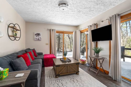 17 Burgdorf Dr, Madison, NH, 03849-5659 | Card Image