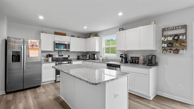 420 Fosse Ct, House other with 4 bedrooms, 3 bathrooms and 2 parking in Harmony Boro - BUT PA | Image 6