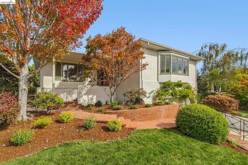 140 Indian Rd, Piedmont, CA, 94610-1223 | Card Image