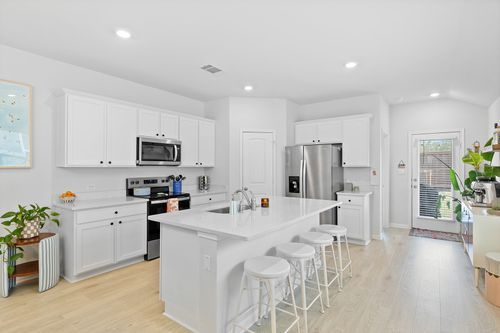 421 Lone Cedar Rd, Marble Falls, TX, 78654-2416 | Card Image
