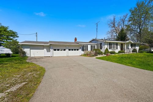 195 N 1075 W, Angola, IN, 46703-9636 | Card Image