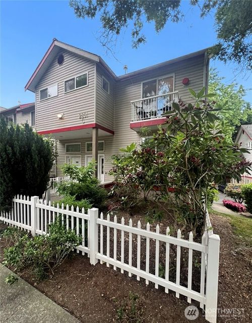apt-c101-2801 Ne 130th St, Seattle, WA, 98125-4359 | Card Image