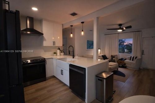 295-295 Nw 117th St, Miami, FL, 33168-4409 | Card Image