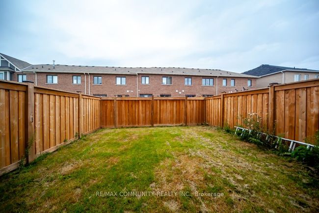 6 Westfield Dr, House attached with 3 bedrooms, 3 bathrooms and 1 parking in Whitby ON | Image 38